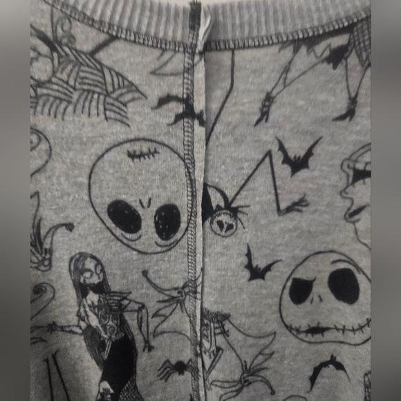 Nightmare Before Christmas nightgown sz. S (fits larger) - Picture 11 of 11